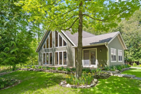 Top of the Hill Cabin by Simple Life Rental